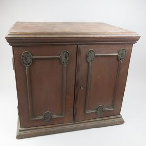 Table top cabinet